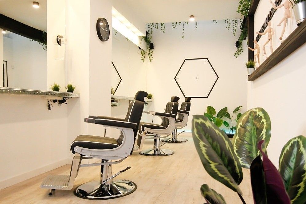 Interior de Andromeda Barbería